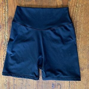 Sunzel Bike Shorts in Black Size XS, No Front Seam With A High Waist